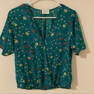 Flower print top ☀️🌼🌸🌺